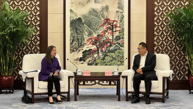 罗淑佩与广东省副省长会面