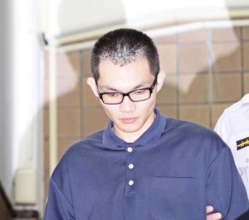 黄麟凯杀害王姓女友及其母亲，遭判处死刑，16日晚间执行枪决，引发讨论。