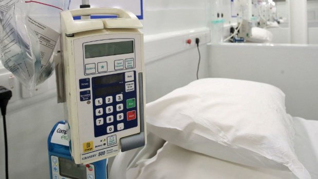 英国医护人员因为无法向病人提供有尊严的护理而感到士气低落。 路透社 英国医护人员因为无法向病人提供有尊严的护理而感到士气低落。 路透社