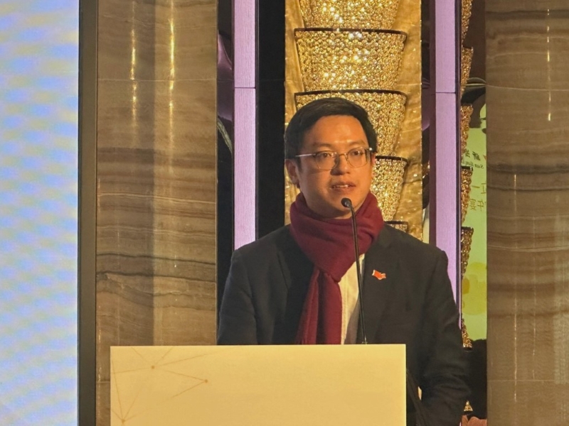 劳福局副局长何启明希望来港高才通过一系列活动