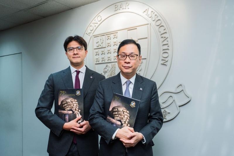 杜淦堃(右)指，本周四竞逐大律师公会主席的毛乐礼(左)是他最信任的人。资料图片