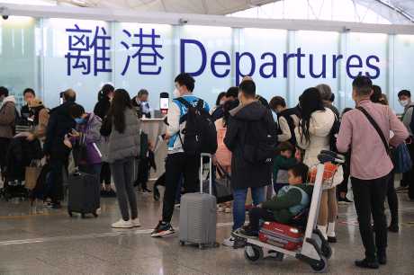 多间本地航空公司指,农历新年期间会确保往返内地航班「稳定可靠」,部分更有「加班机。 多间本地航空公司指,农历新年期间会确保往返内地航班「稳定可靠」,部分更有「加班机。