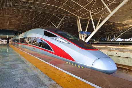 高铁团因便利性和价格优势,已成为今年农历新年的旅游亮点。 高铁团因便利性和价格优势,已成为今年农历新年的旅游亮点。