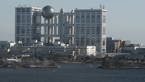 富士电视台大楼。