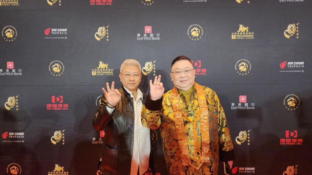 潘艺伦(图左)接拍新一代的“大迷信电影” 潘艺伦(图左)接拍新一代的“大迷信电影”