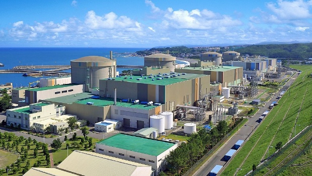 韩国的月城重水式核电厂，本身就具备精炼核电材料成为核武器材料的能力。