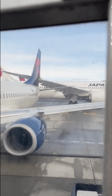 西雅图机场日航撞达美客机画面曝光 西雅图机场日航撞达美客机画面曝光