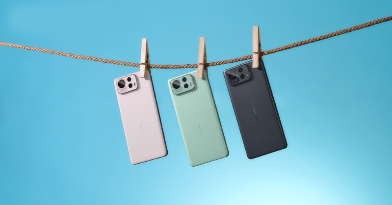 Zenfone 12 Ultra机身备有黑、白及绿3色选择。