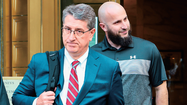 目前尚未清楚曾担任市长与穆斯林社区联络员助手的巴希（右）是否与检察官合作