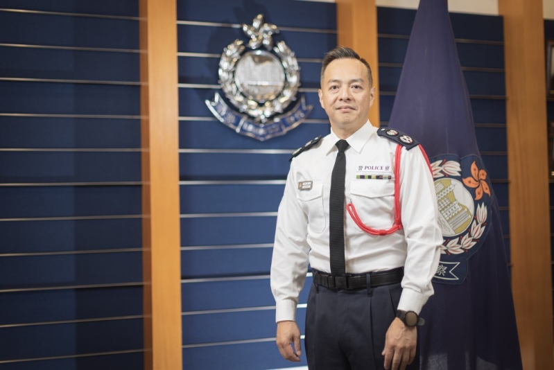 警务处副处长(行动)周一鸣表示，选择以警察为职业，就是想匡扶正义，为民除害。