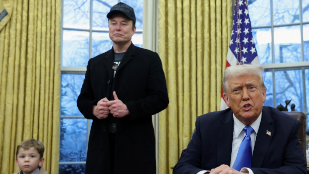 马斯克拥有的社交平台X，与特朗普达成和解，以了结特朗普提出的诉讼。