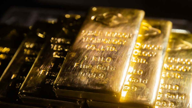 港美自去年起开启减息周期内,金价及楼价理论上都会受惠,但金价升幅却远远跑赢楼价。 港美自去年起开启减息周期内,金价及楼价理论上都会受惠,但金价升幅却远远跑赢楼价。