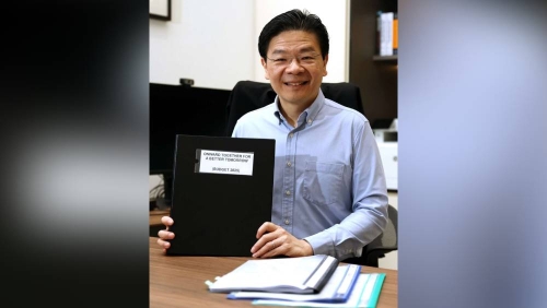 新加坡总理兼财政部长黄循财发表2025年财政预算案。