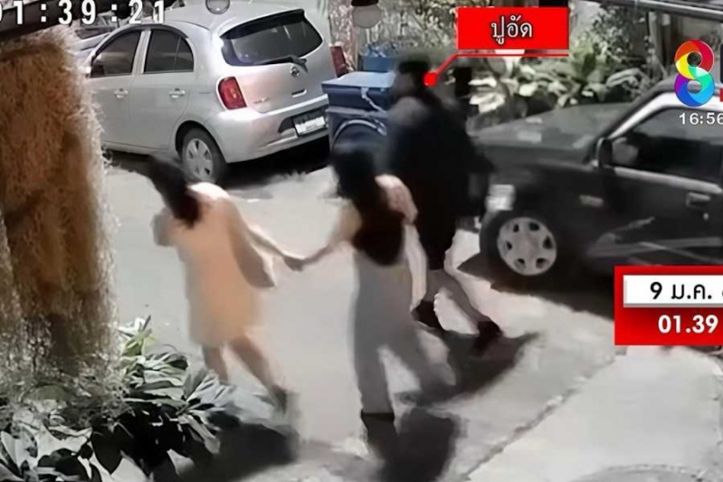 当时网络上被公开的监视器画面。 当时网络上被公开的监视器画面。