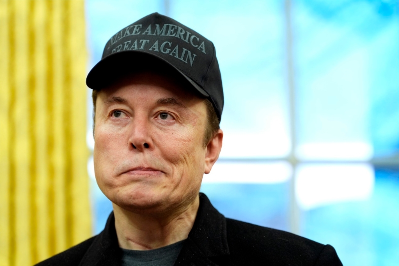 马斯克(Elon Musk)22日要求联邦员工回复前一周工作绩效,引发各部门不满、相继抵制。美联社 马斯克(Elon Musk)22日要求联邦员工回复前一周工作绩效,引发各部门不满、相继抵制。美联社