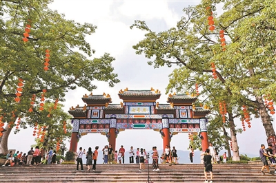 牌坊广场 牌坊广场