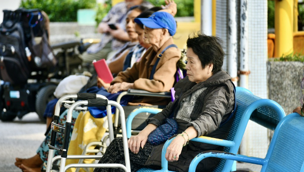 综援、生果金、长生津则维持额外出“半粮”。 综援、生果金、长生津则维持额外出“半粮”。