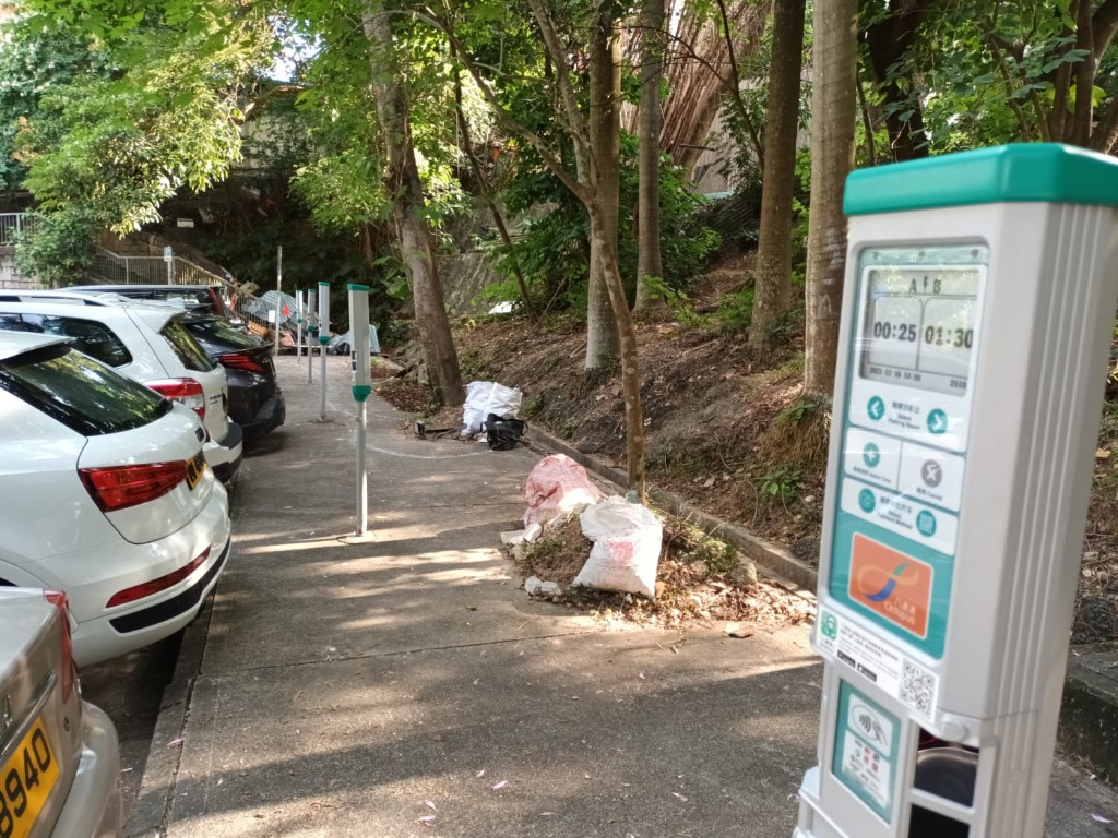 表位泊车费亦会作出检视。 表位泊车费亦会作出检视。