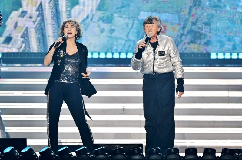 林子祥(右)及叶倩文(左)。 林子祥(右)及叶倩文(左)。