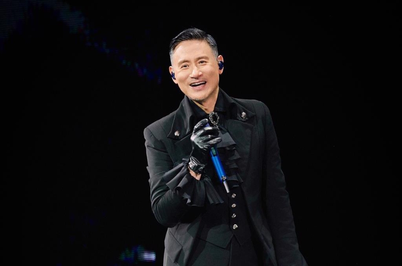 “歌神”张学友1日在海口完成“张学友60+巡回演唱会”的第220场演唱会。环球音乐提供