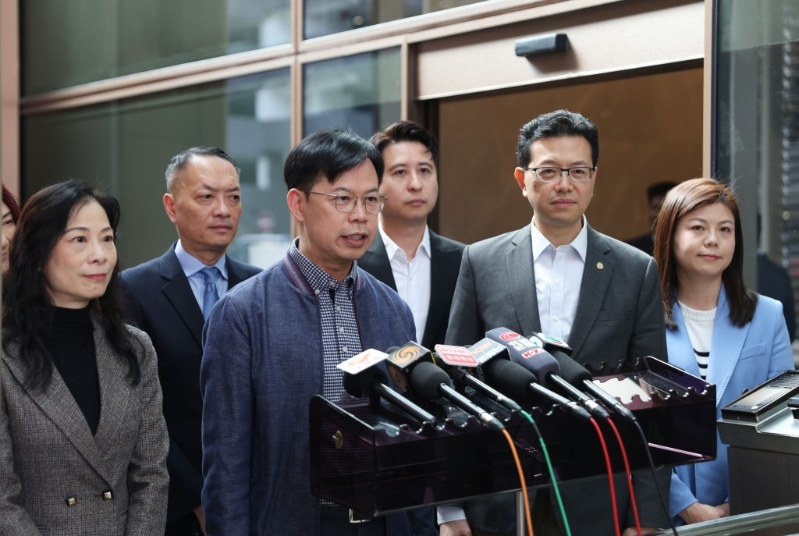 陈振英表示,去年国家GDP增长为5%,并由出口带动。 陈振英表示,去年国家GDP增长为5%,并由出口带动。