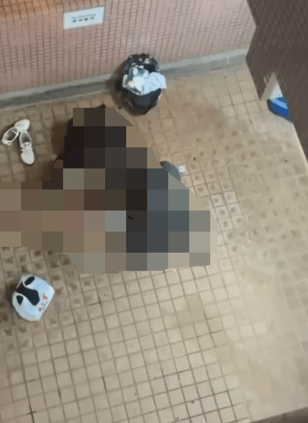 3名男女在屋苑平台上演活春宫。网上片段截图 3名男女在屋苑平台上演活春宫。网上片段截图