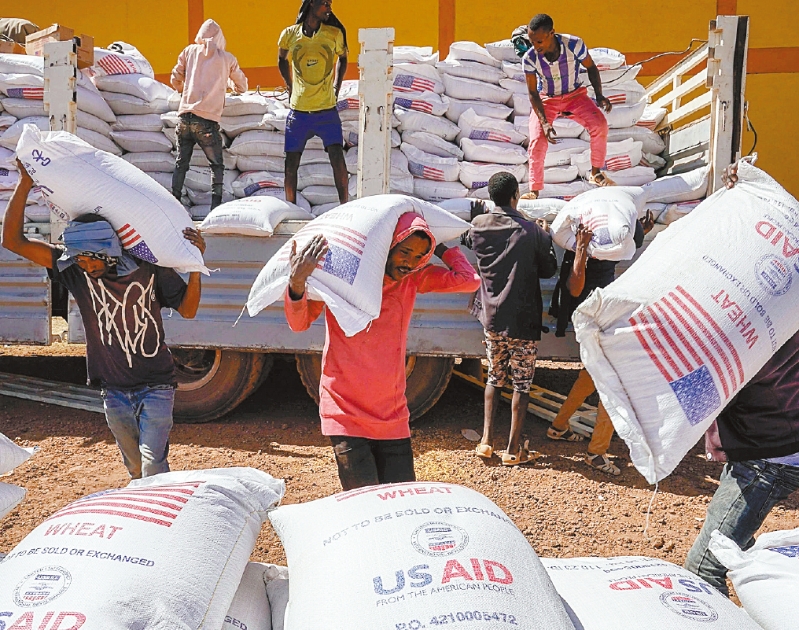 最高法院裁决特朗普政府需继续发放对非牟利组织的援助金。