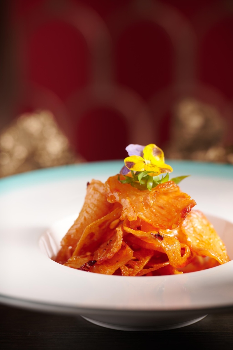 「灯影鱼片」(港币 178元) 「灯影鱼片」(港币 178元)