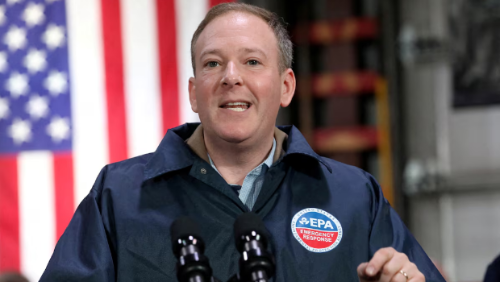 美国环保署署长李·泽尔丁砍掉17亿美元的DEI资金。 美国环保署署长李·泽尔丁砍掉17亿美元的DEI资金。