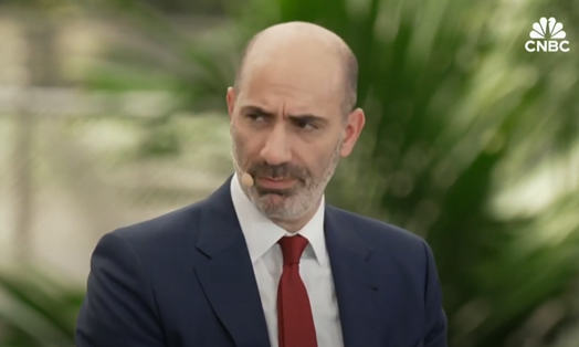 当地时间3月12日,亚历克·克尔斯曼接受CNBC采访 当地时间3月12日,亚历克·克尔斯曼接受CNBC采访