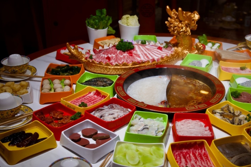 汤底方面共有5款