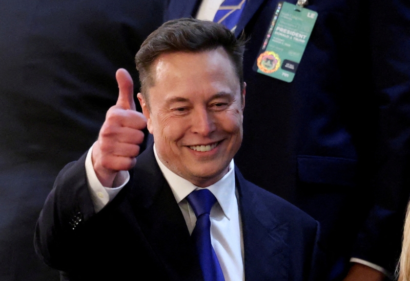 马斯克本月4日到国会聆听特朗普演说时高举大拇指。路透社