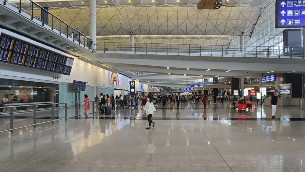 香港航空客机起火