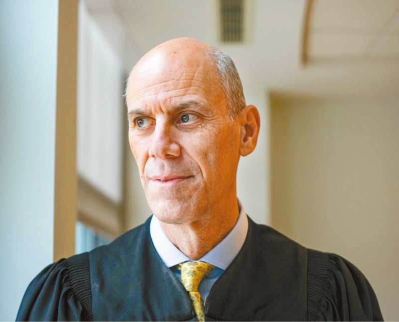 联邦法官。 联邦法官。