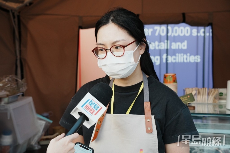 意式雪糕摊档员工刘小姐。