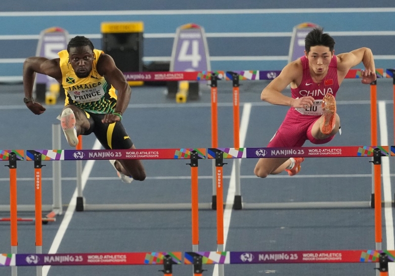 比赛中的刘俊茜。新华社