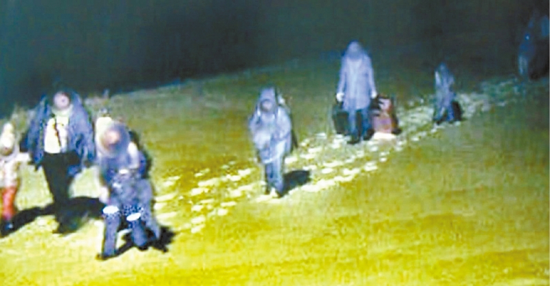 社媒告白助移平易近穿梭美加边疆，加拿年夜“