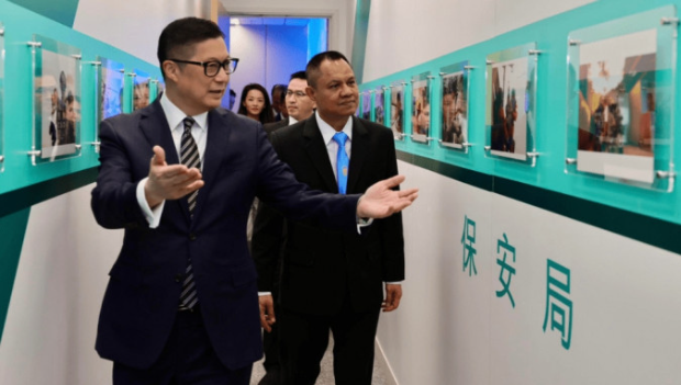 KK园区 | 邓炳强晤泰旅游警察局长，交流情报冀尽快救出余下受困港人