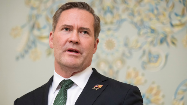 白宫国安顾问华尔兹(Mike Waltz)疑似将《大西洋月刊》记者加入作战的加密群组。 白宫国安顾问华尔兹(Mike Waltz)疑似将《大西洋月刊》记者加入作战的加密群组。