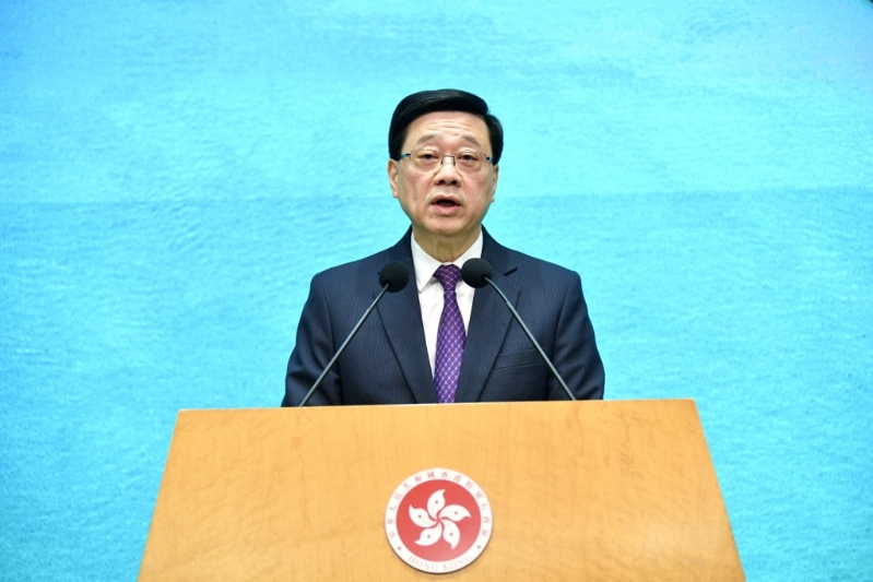 行政长官李家超今日抵达海南海口。资料图片