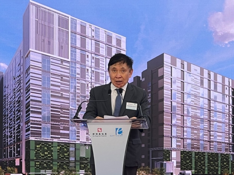 新鸿基地产主席兼董事总经理、新意网集团有限公司主席及执行董事郭炳联。 新鸿基地产主席兼董事总经理、新意网集团有限公司主席及执行董事郭炳联。