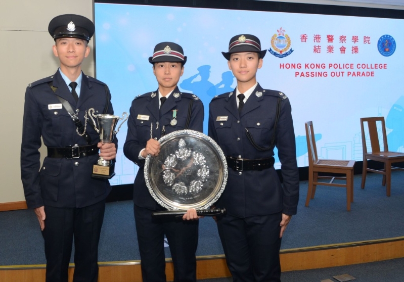 学警陈荣熙、见习督察李嘉琪和李梦婷（左至右）均希望在警务工作上精益求精，以专业维护治安和服务市民。 李建人摄