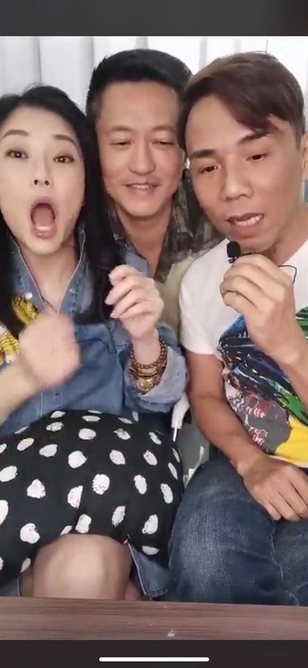 李国祥和苏志威夫妇2016年一齐开Live。 李国祥和苏志威夫妇2016年一齐开Live。