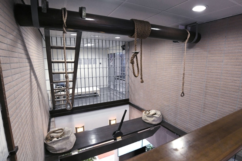 访客可参观绞刑台，了解往日执行死刑的情境。