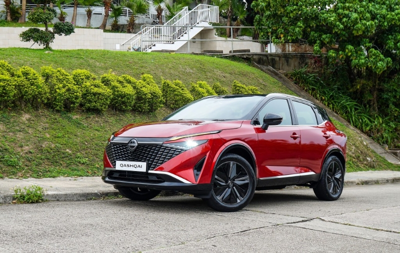 新款日产Nissan Qashqai Turbo Mild Hybrid Premier试驾：日系中小型SUV依然是欧洲设计和英国生产，facelift改动虽不涉及动力机械结构，造型与内装却焕然一新。