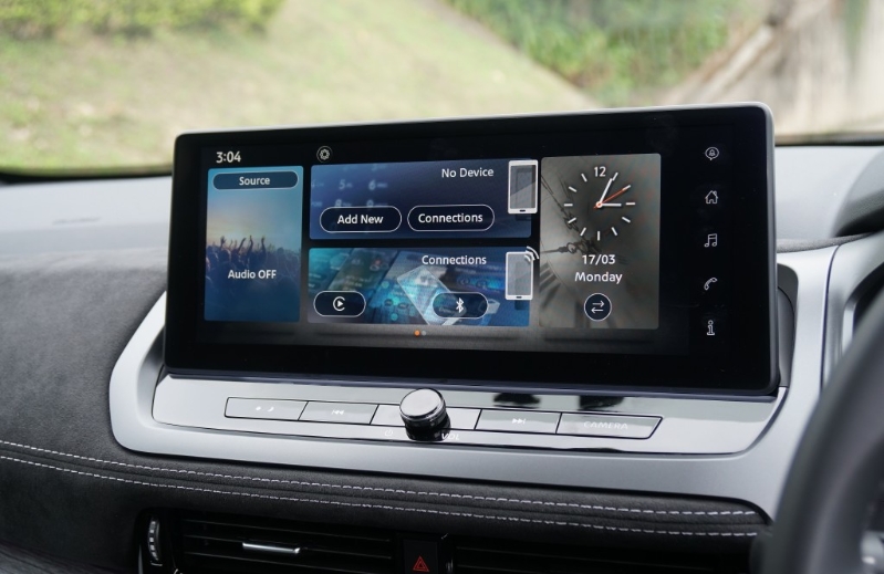 新款日产Nissan Qashqai Turbo Mild Hybrid Premier试驾：支援Apple CarPlay的触控中央屏幕多媒体系统由8吋升级至12.3吋。