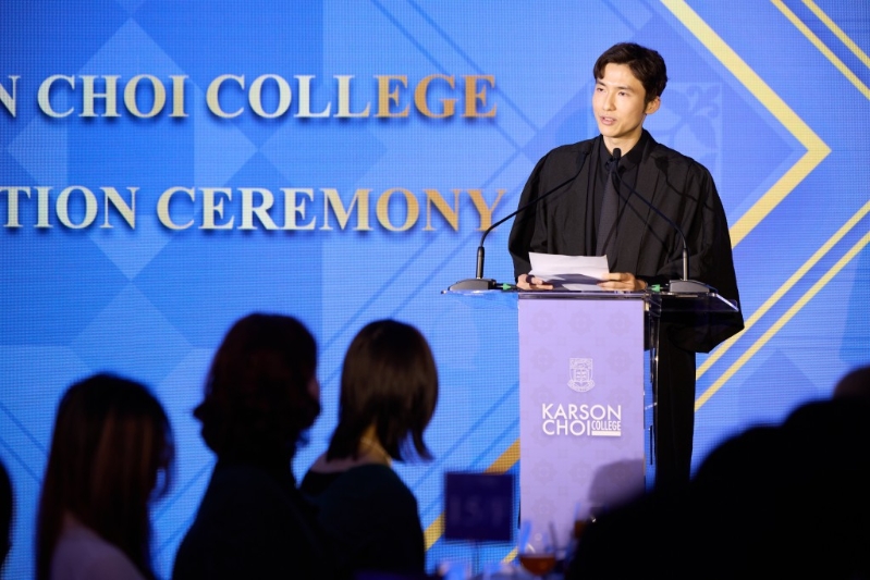 蔡加讚激励学子：“你们的使命是质疑惯例、拥抱失败。因为突破往往就藏在挫折之中。”