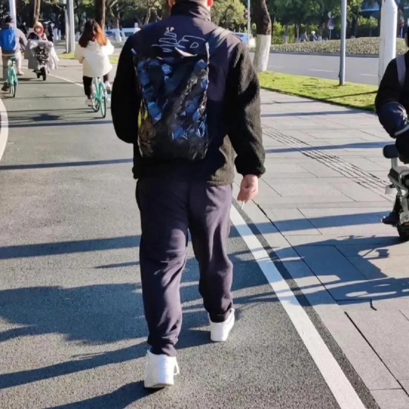 内地民众对「游烟」越来越抗拒。小红书@饭跑跑 内地民众对「游烟」越来越抗拒。小红书@饭跑跑