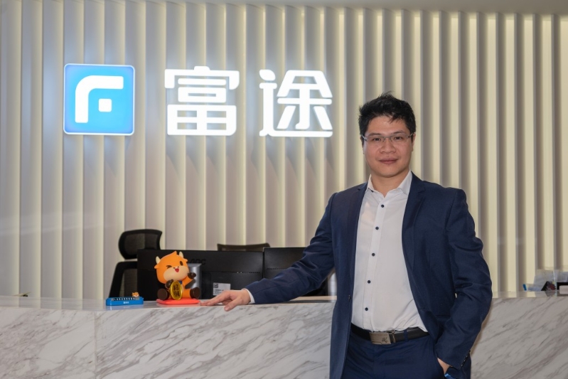 富途证券首席策略师陆秉钧接受《星岛头条》专访时亦指出，AI过去几年行情很好，“Deepseek概念出来，港股也受惠到了”。