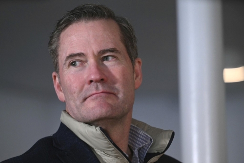 国家安全顾问华尔兹将继续任职。